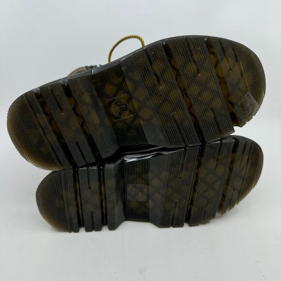 DR MARTENS TARIK Crazy Horse Leather Utility Boots - Picture 6 of 8